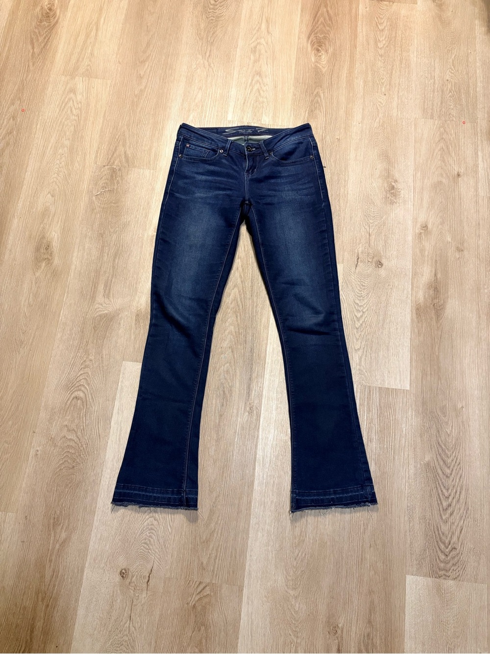 Seven7 Y2K Low Rise Bootcut Jeans Size 4 Rocker Slim VTG Elena Gilbert Dark Wash